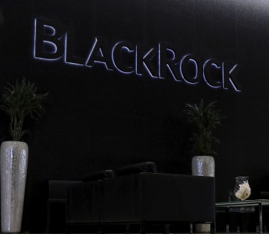 BlackRock Inc (BLK) Is in A Mudslide, Watch This Trade Level